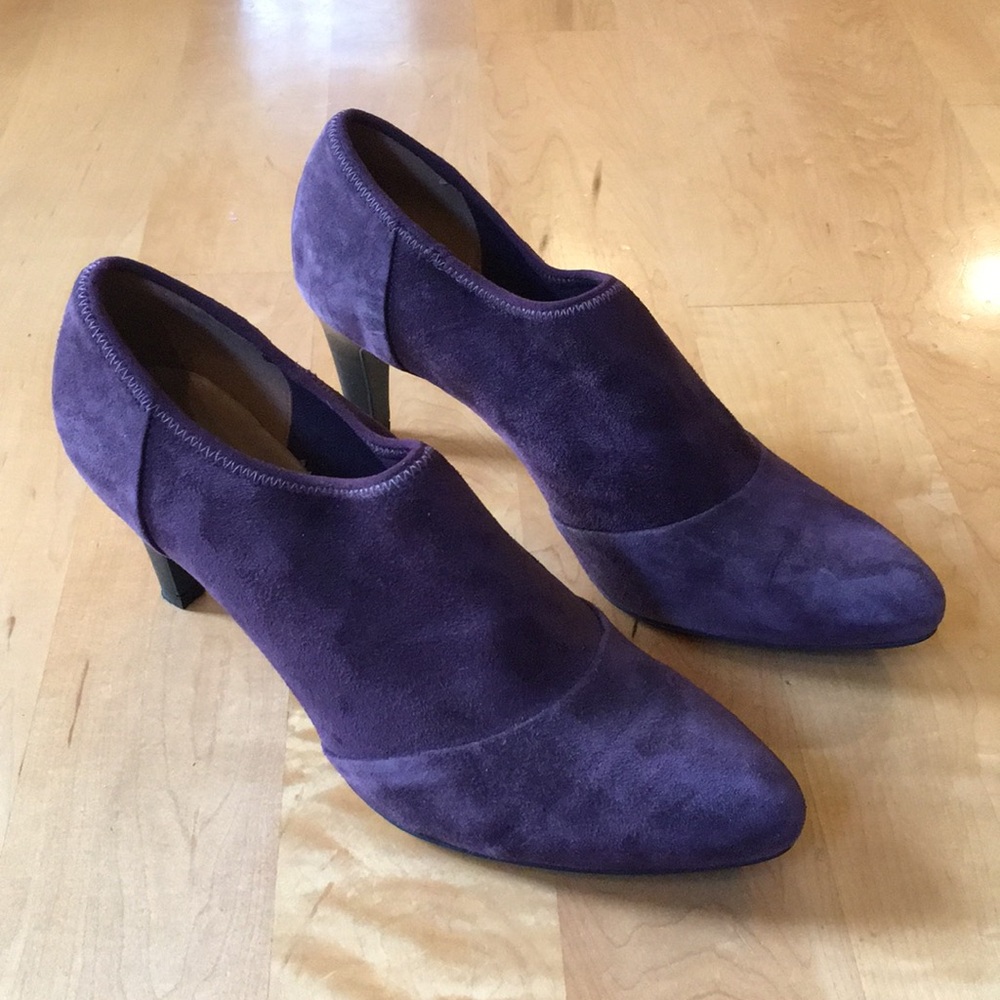 ECCO | Purple 💜 Suede Leather Short Bootie